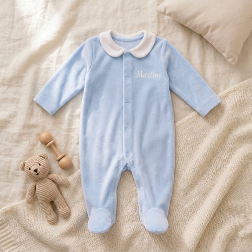 Babygrow Bebé Personalizado com Nome Bordado — Veludo com Gola